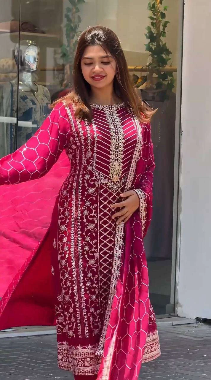 Vardan Ethnic Md 3007 Heavy Chinna Wholesale Designer Pakistani Salwar Suit — Wholesale Salwar Suits, MPA wholesale from Surat — Photo 3